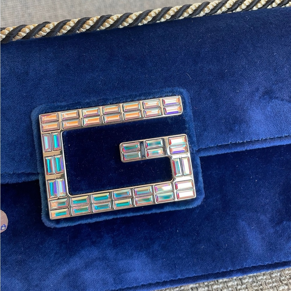 Gucci Blue Velvet Clutch with Crystal Buckle - Picture 2 of 4